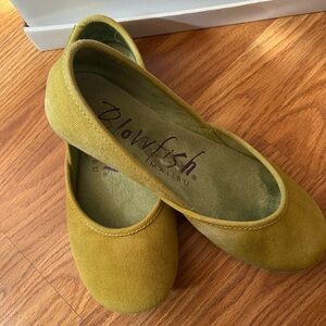 Blowfish size 7.5 used good condition